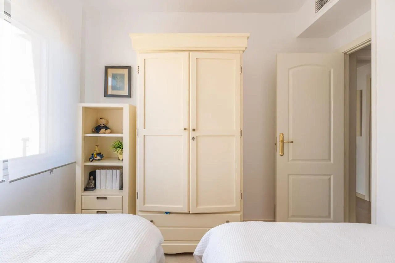Apartamento Atico 2 Terrazas Junto Al Mar By Rent Me Estepona España